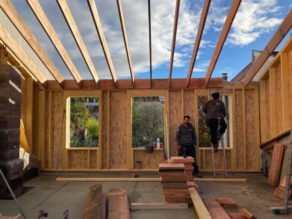 Maison de ville Bordeaux surélévation chantier cuisine - Princz de la Chapelle