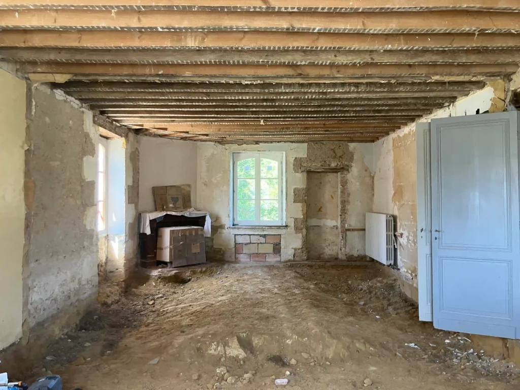 Restauration et extension en Gironde chantier sol - Princz de la Chapelle