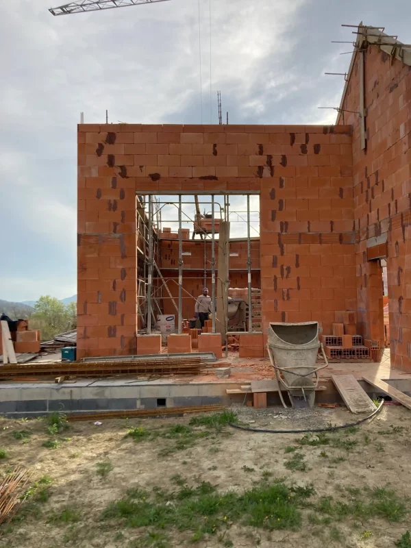 Maison construction neuve chantier façade - Princz de la Chapelle