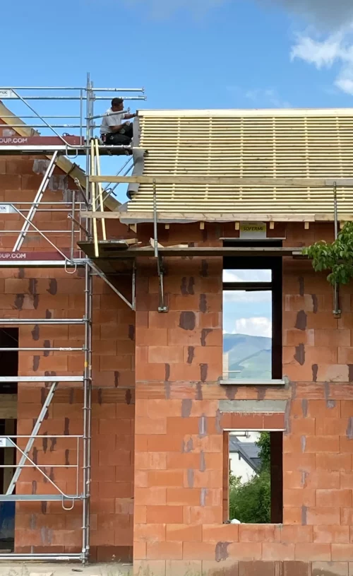 Maison construction neuve chantier toiture - Princz de la Chapelle