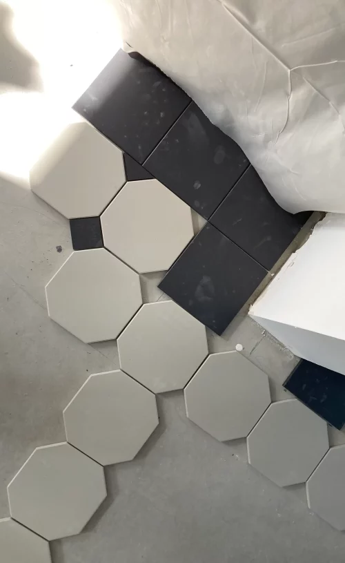 Maison de ville restauration Bordeaux chantier détails carrelage - Princz de la Chapelle